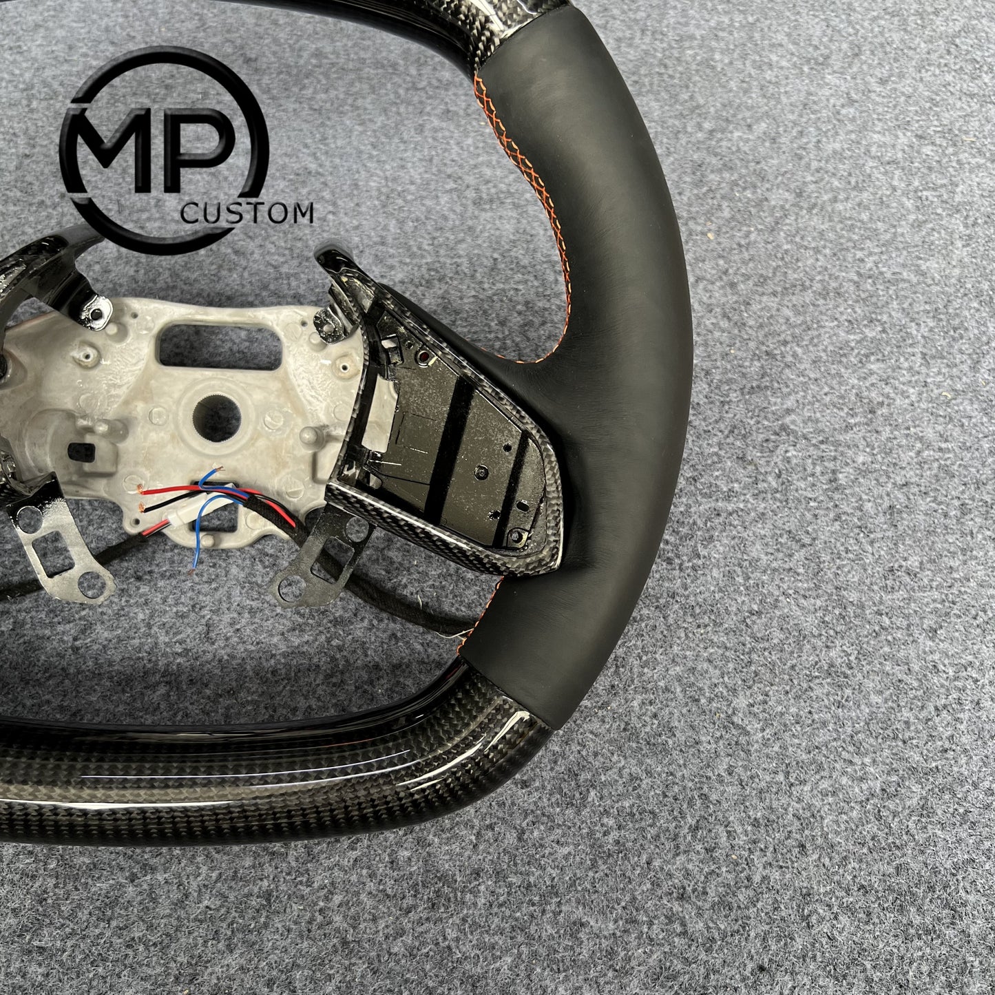 MPCUSTOM Fit For Chevrolet Corvette C8 2020+ carbon fiber steering wheel black smooth leather orange center line heating function