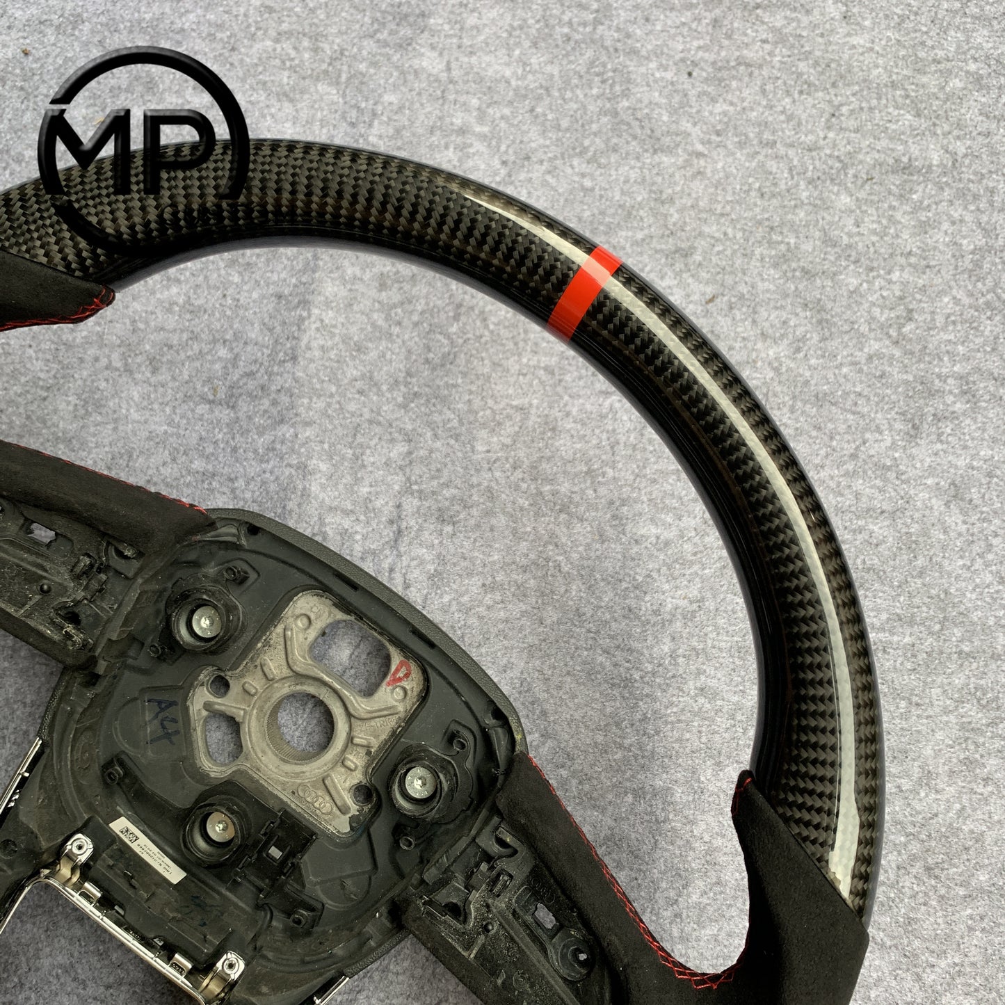 MPCUSTOM Fit For Audi Q7 2016-2017 carbon fiber steering wheel black Alcantara red center line