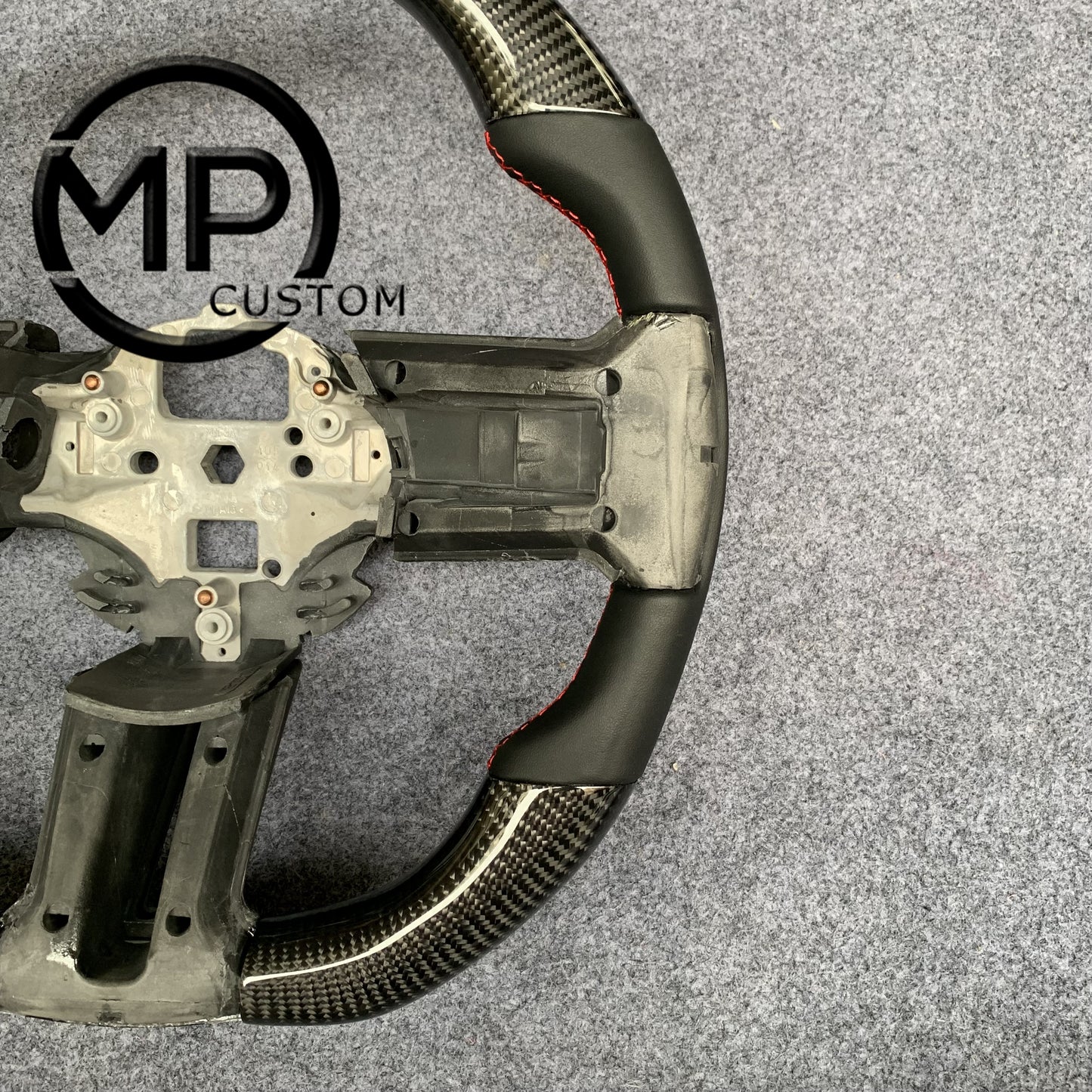MPCUSTOM Fit For Ford mustang 2010-2014 gt GT500 shelby gloss carbon fiber steering wheel black smooth leather
