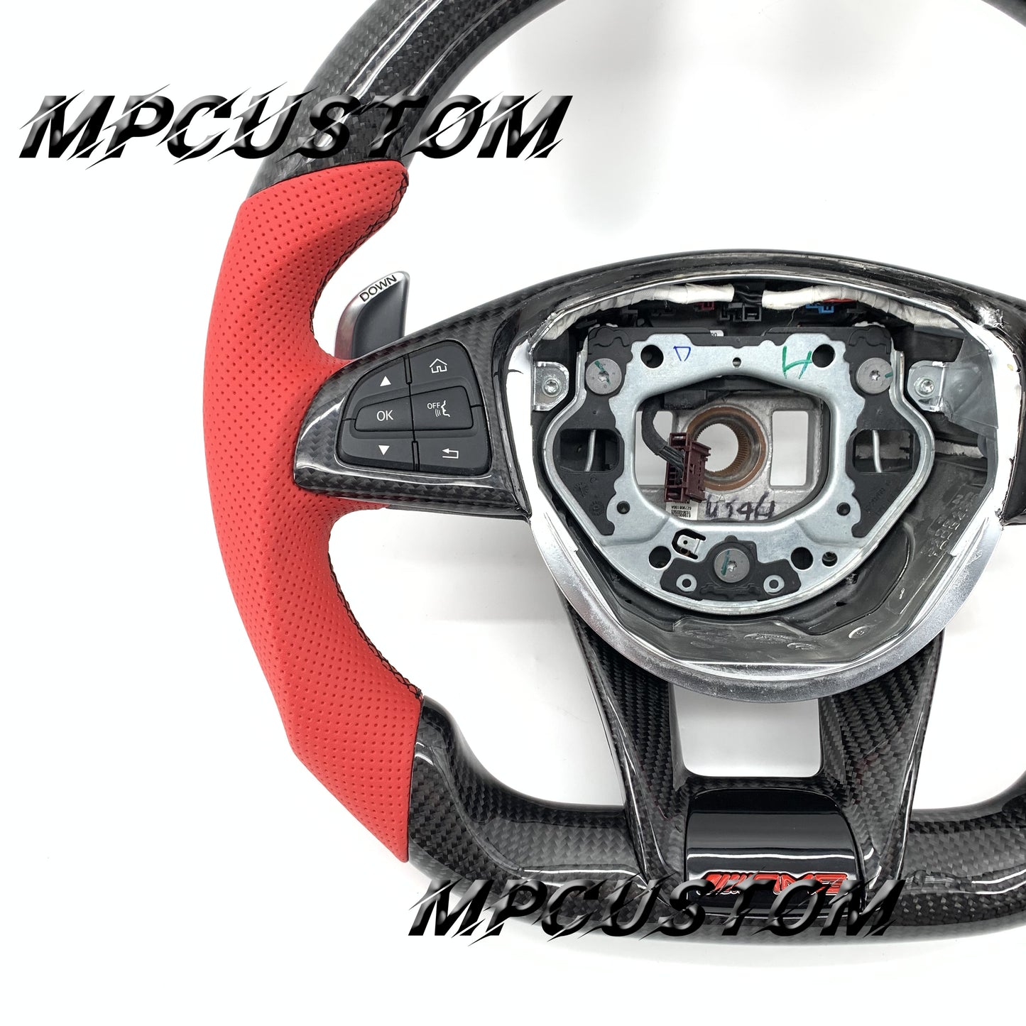 Mpcustom for Mercedes Benz 808AMG /W205 AMG carbon fiber steering wheel perforated leather and flat bottom