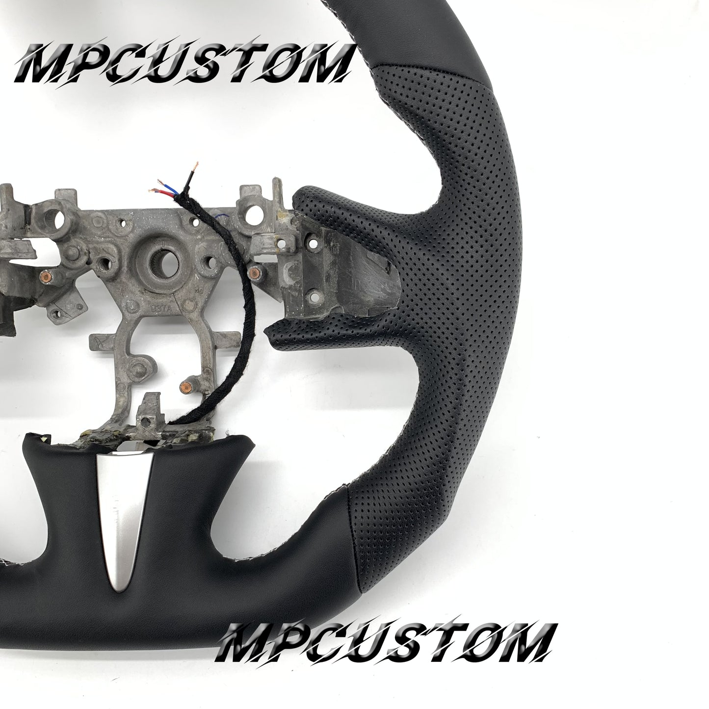 Mpcustom for Infiniti Q50 2014-2017 carbon fiber steering wheel white stitching