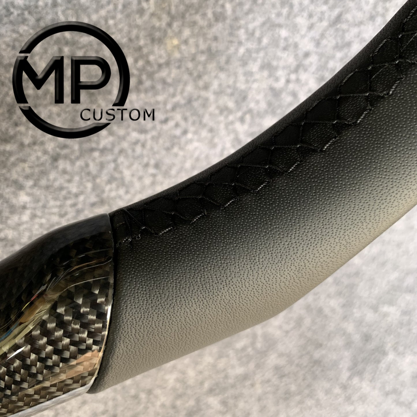 MPCUSTOM Fit For Ford mustang 2005-2009 carbon fiber steering wheel black smooth leather