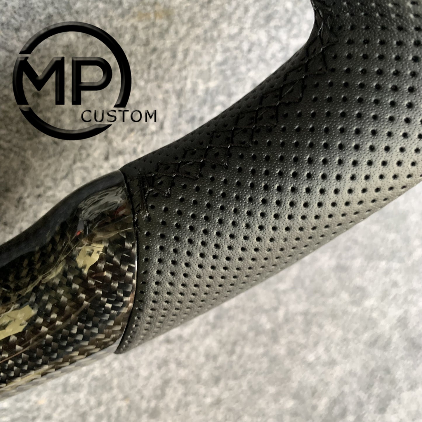 MPCUSTOM Fit For Ford mustang SHELBY GT350R 2018-2023 EcoBoost/GENUINE2018-2021 carbon fiber steering wheel black perforated leather