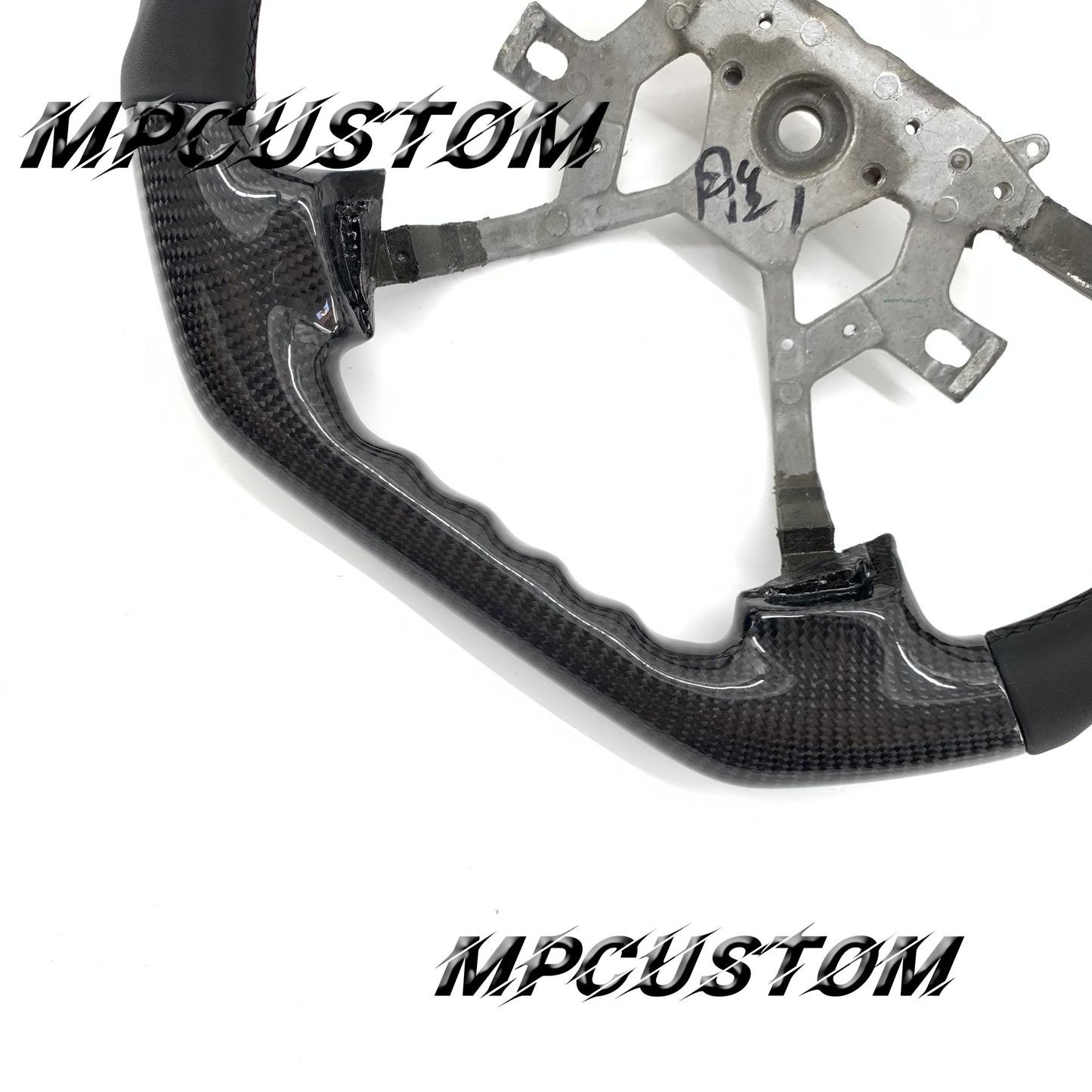 Mpcustom for Nissan Y61 carbon fiber steering wheel gloss and round top