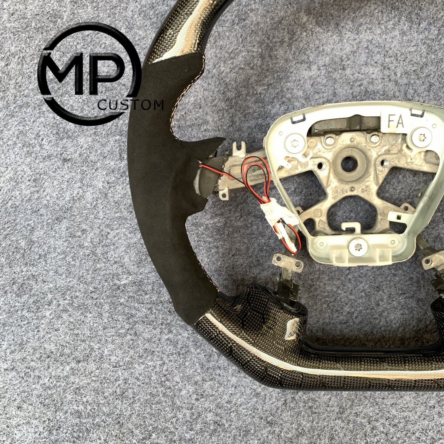 MPCUSTOM Fit For INFINITI M35/M37/M56/Q70 carbon fiber steering wheel black Alcantara white center line LED