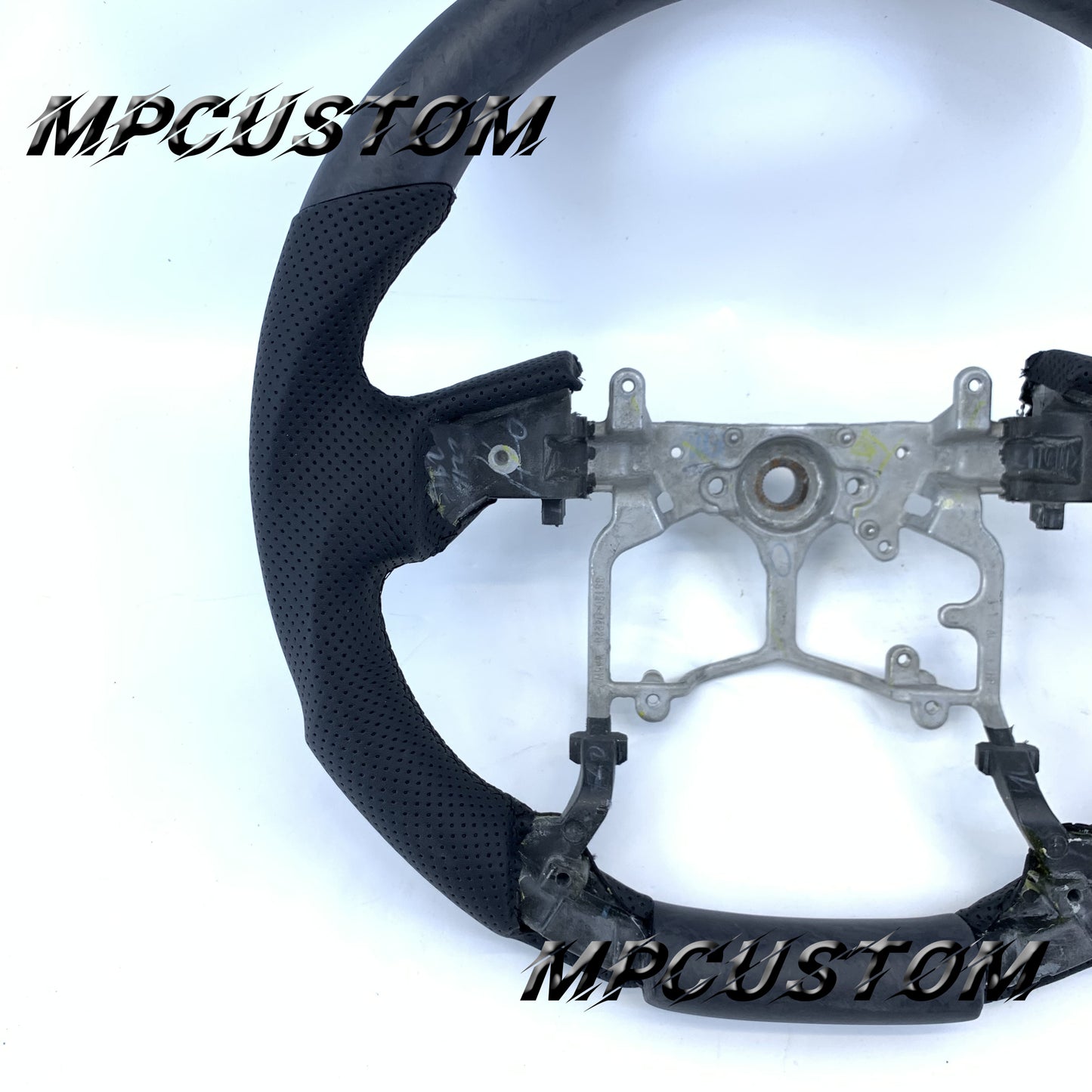 Mpcustom Toyota Tundra 2014-2017 carbon fiber steering wheel flat bottom