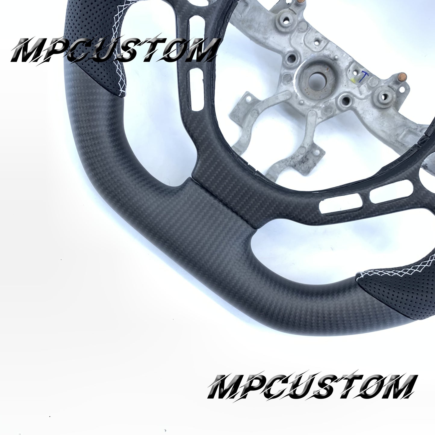 Mpcustom Nissan GTR R35 2009-2016 carbon fiber steering wheel white stripe line