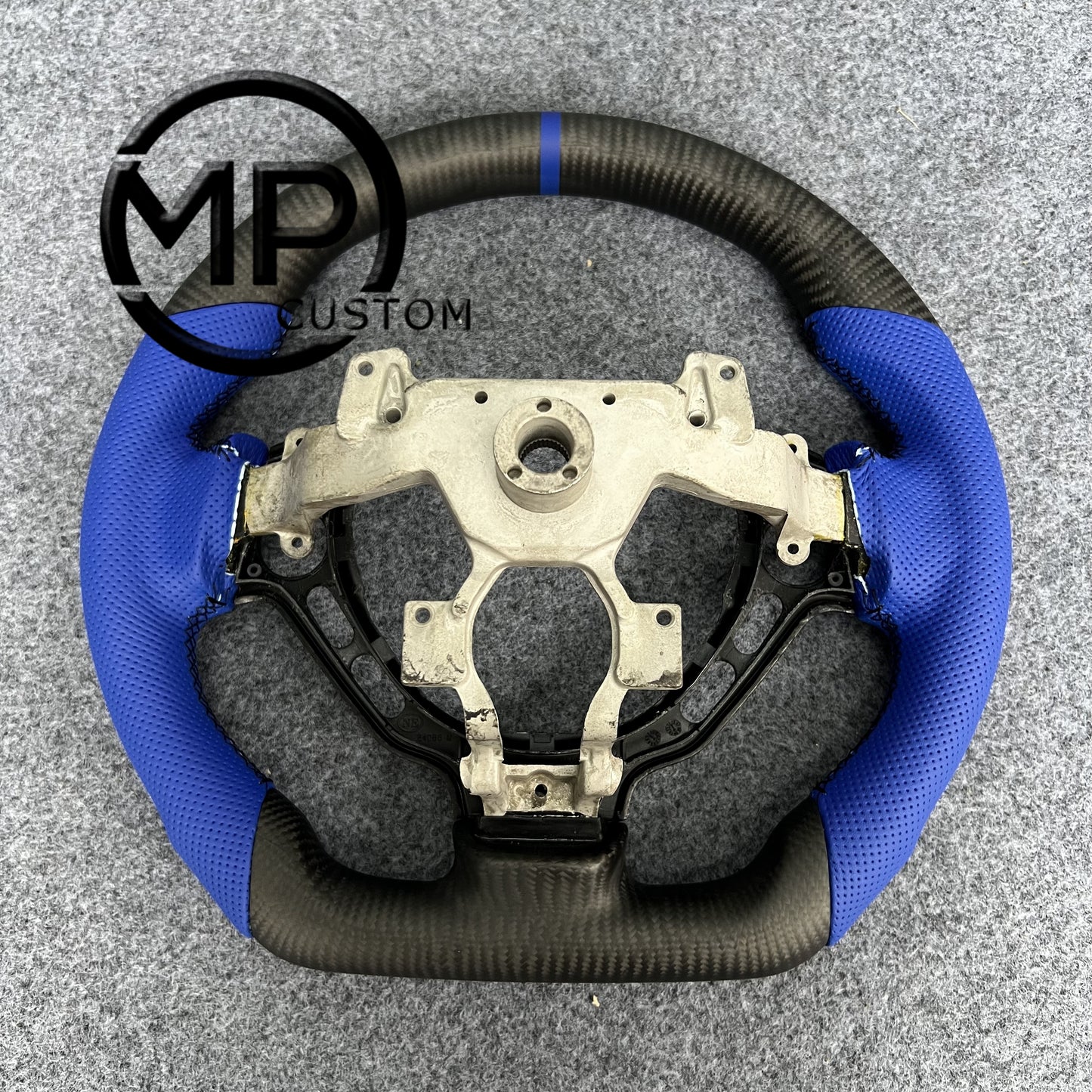 MPCUSTOM Fit For NISSAN GTR R30 2009-2016 matte carbon fiber steering wheel blue perforated leather blue line