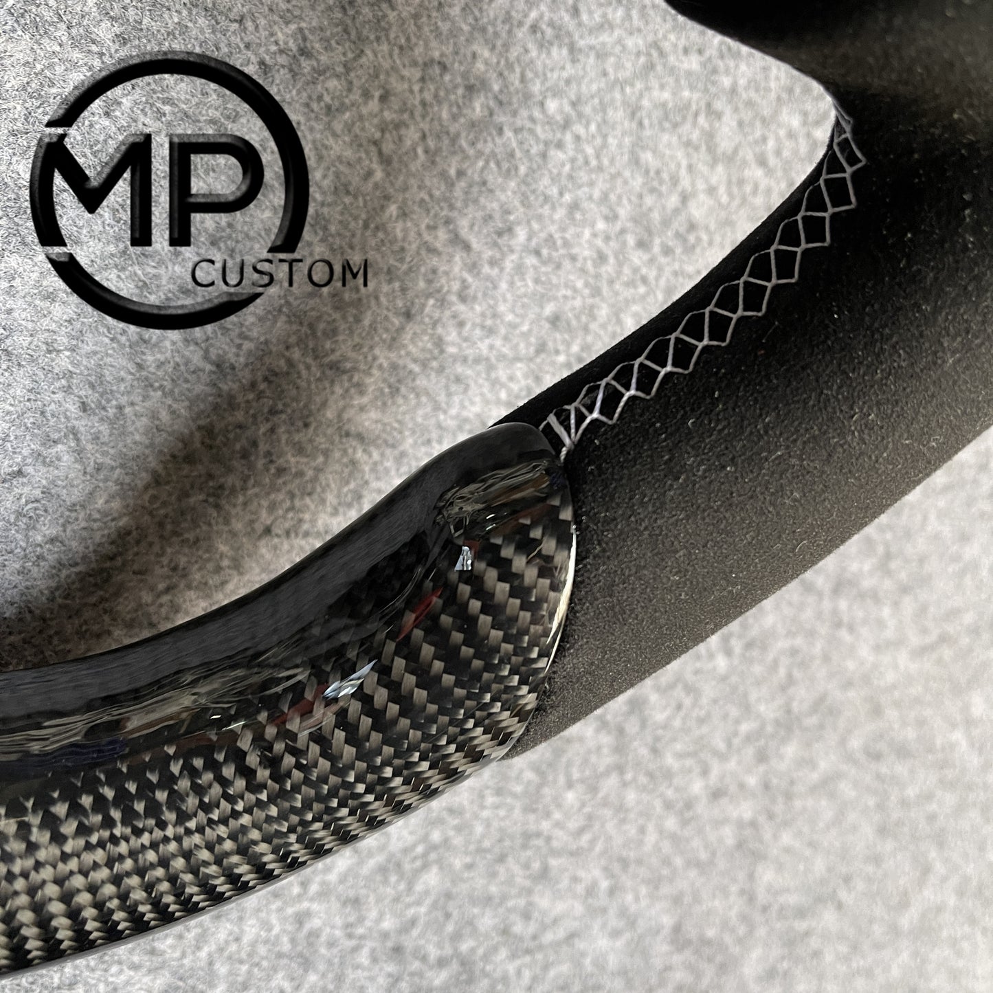 MPCUSTOM Fit For Ford mustang GT 2015-2017 gloss carbon fiber steering wheel black Alcantara