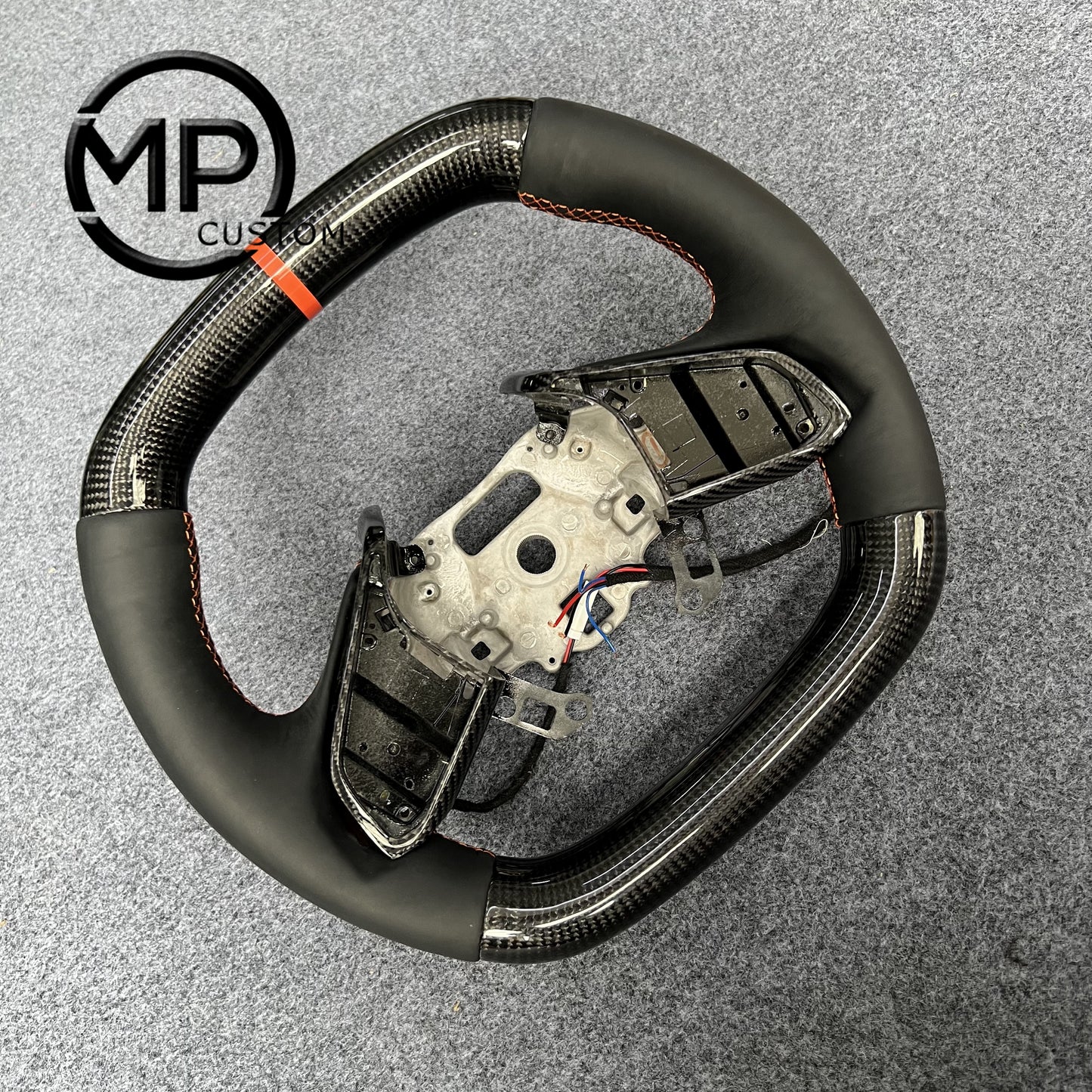 MPCUSTOM Fit For Chevrolet Corvette C8 2020+ carbon fiber steering wheel black smooth leather orange center line heating function