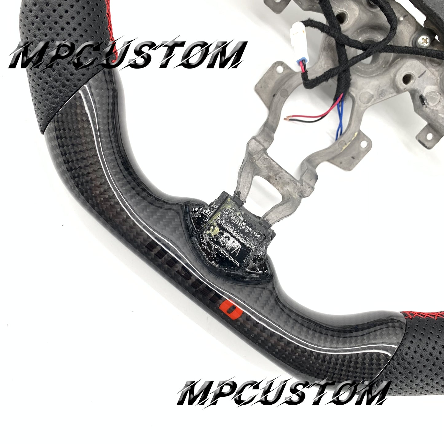Mpcustom for Nissan 370z Juke z34 carbon fiber steering wheel gloss and red stitching