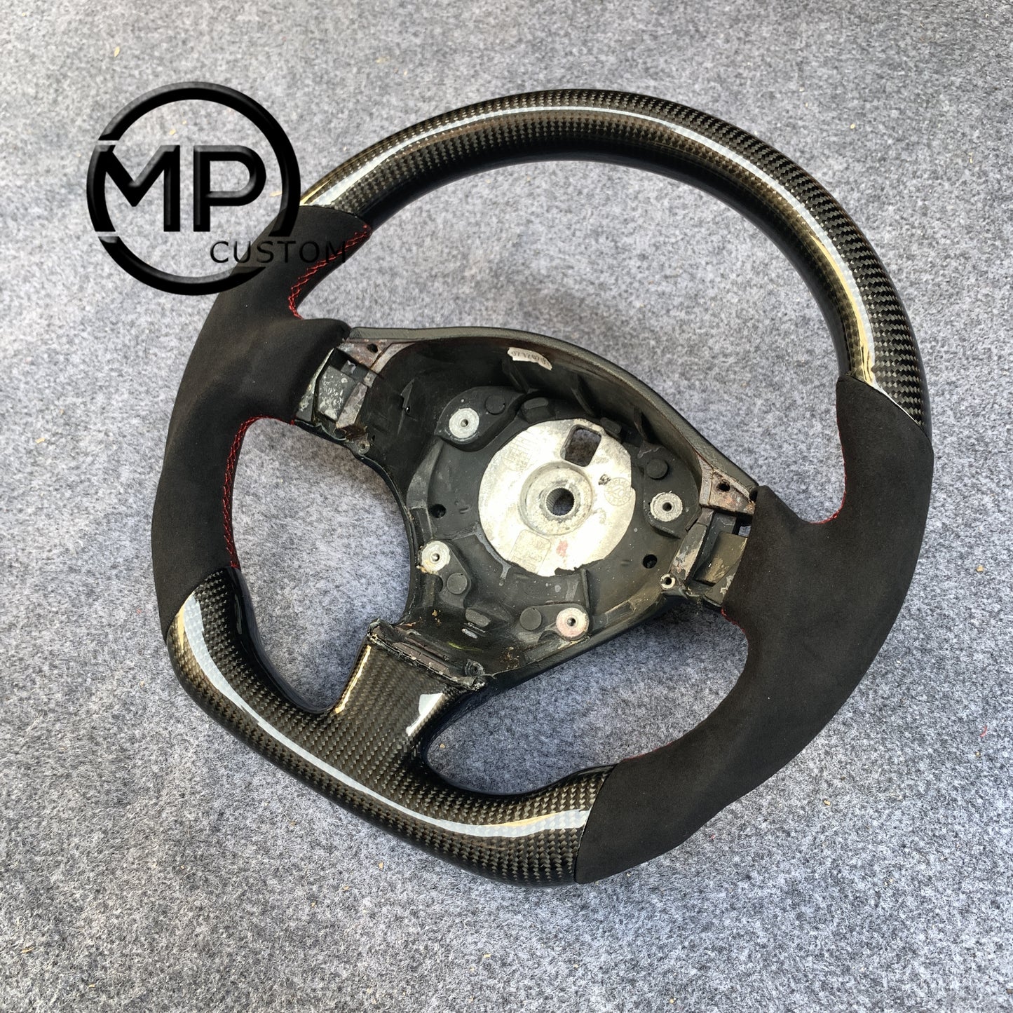 MPCUSTOM Fit For Maserati Spyder 4200 M138 GT Cambiocorsa carbon fiber steering wheel black Alcantara