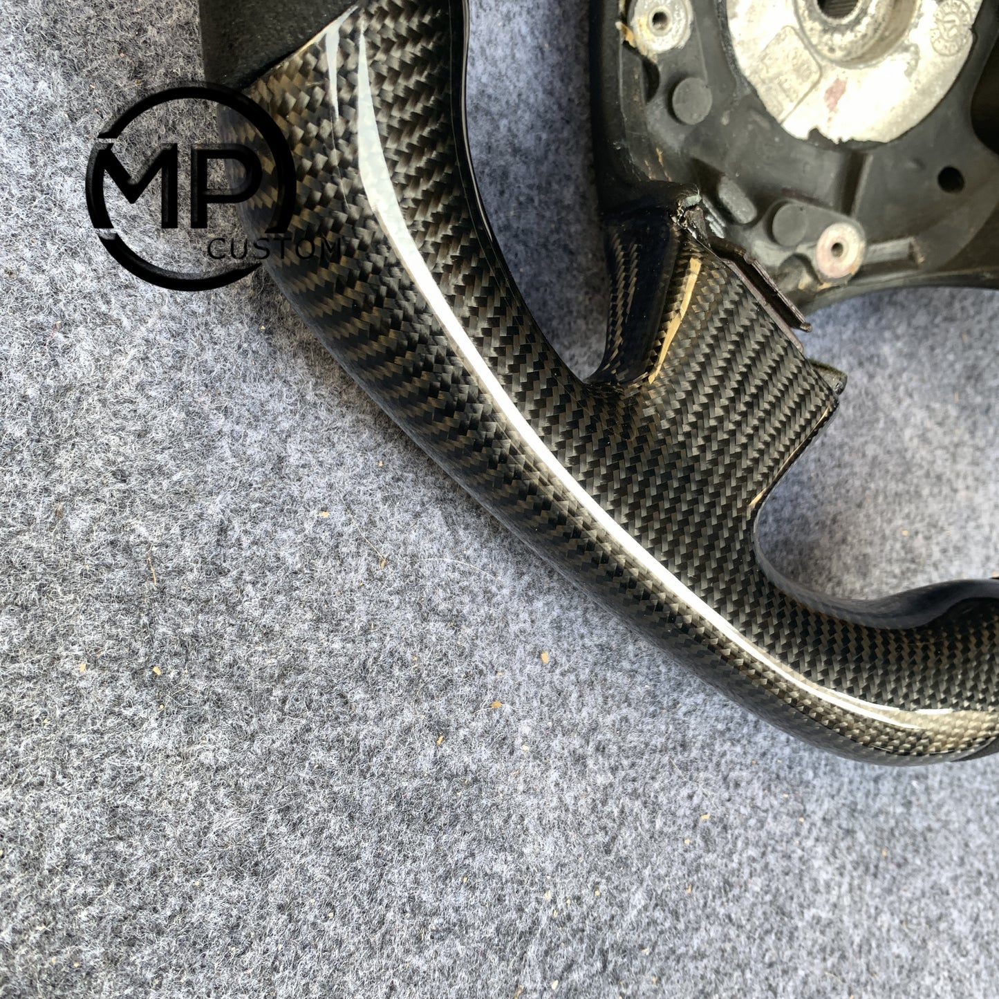 MPCUSTOM Fit For Maserati Spyder 4200 M138 GT Cambiocorsa carbon fiber steering wheel black Alcantara