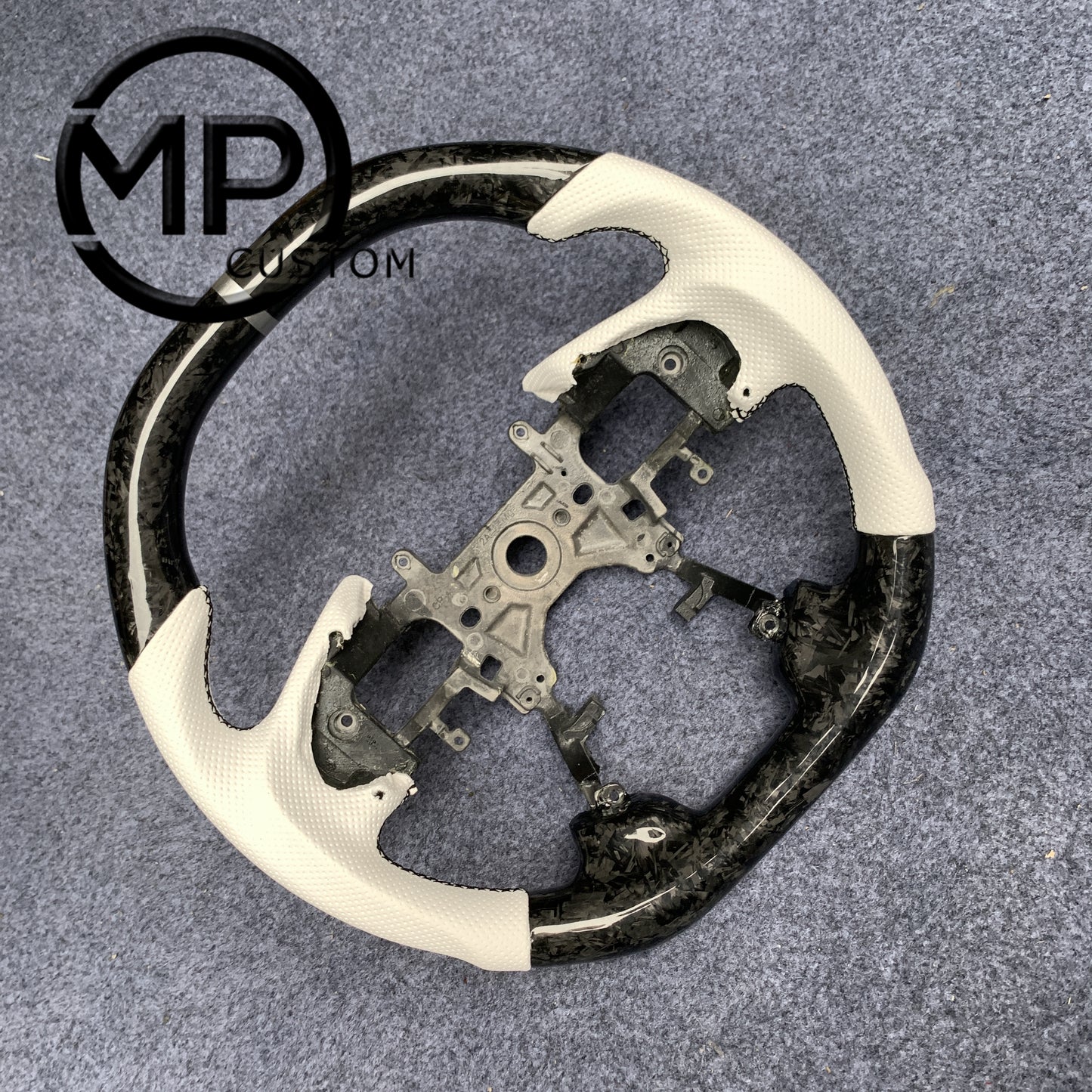 MPCUSTOM Fit For Honda 9th gen Accord SPORT 4 DOOR SEDAN 2013-2017/Crosstour 2013-2015/Ridgeline 2017-2020 forger carbon fiber steering wheel white perforated leather white center line