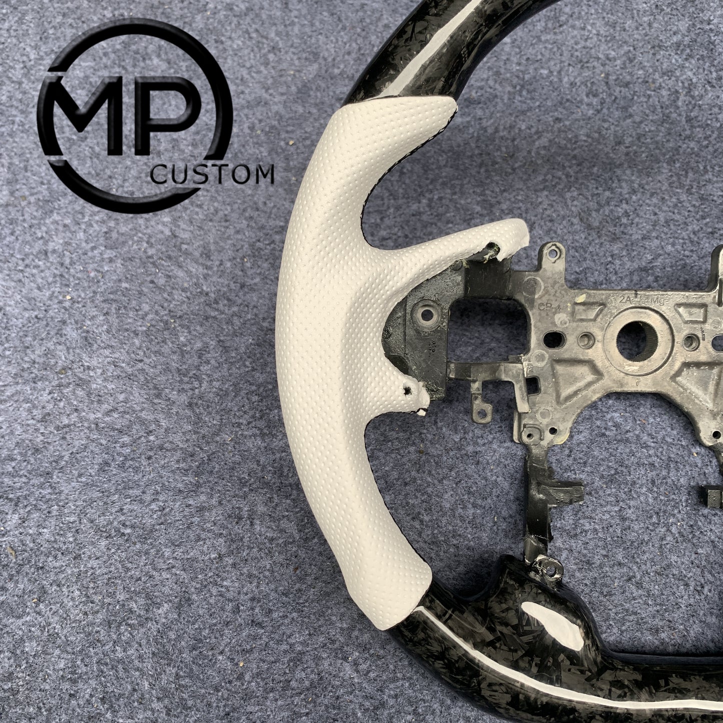 MPCUSTOM Fit For Honda 9th gen Accord SPORT 4 DOOR SEDAN 2013-2017/Crosstour 2013-2015/Ridgeline 2017-2020 forger carbon fiber steering wheel white perforated leather white center line