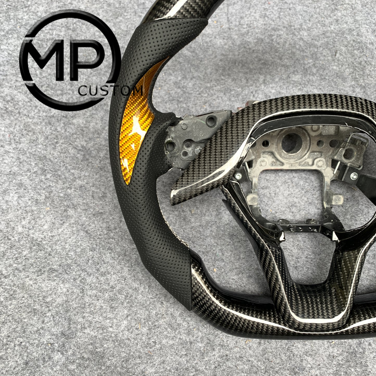 MPCUSTOM Fit For Honda 10th gen Accord/EXL EX LX 2018-2022/Insight 2019-2021 red carbon fiber steering wheel black perforated leather thumb grips