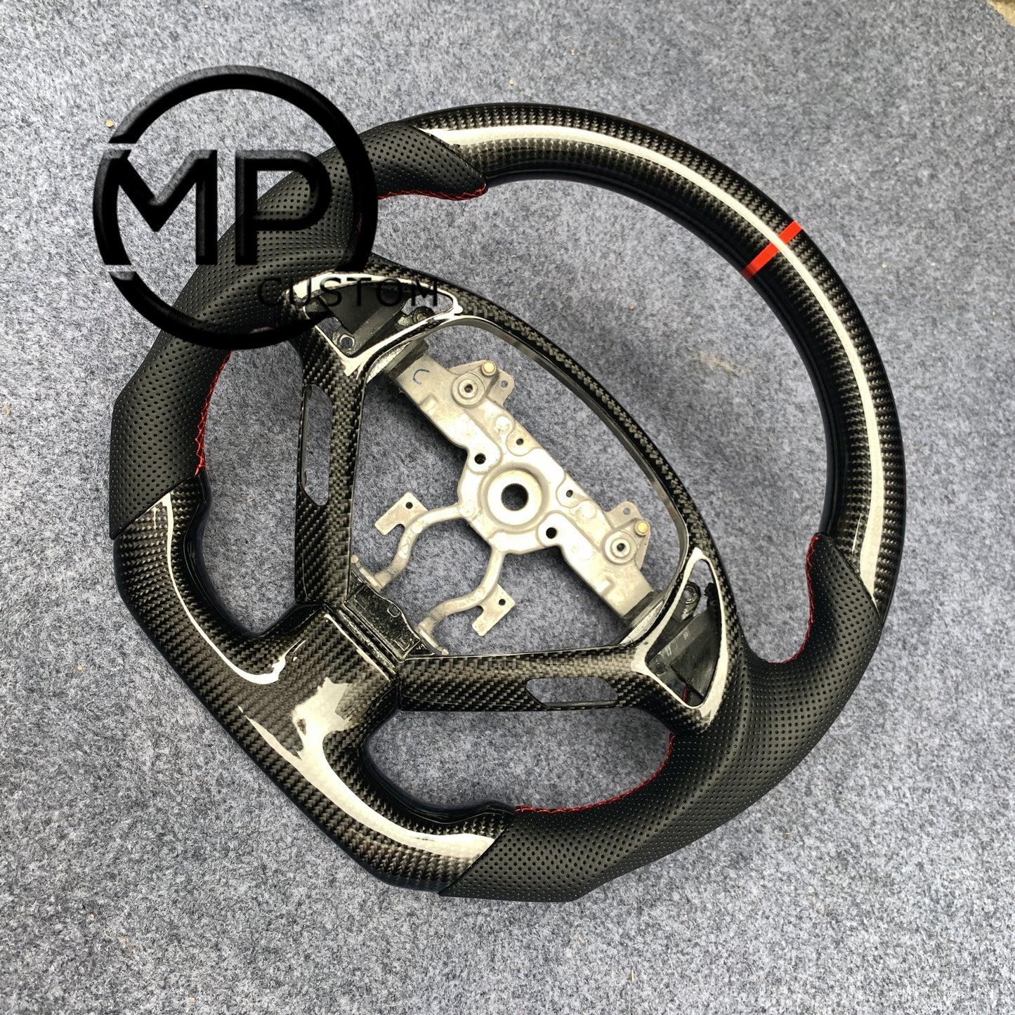 MPCUSTOM Fit For Infiniti EX35 EX37 2008-2017/G25 G35 G37 G37X 2007-2015/Q40 Q60 2014-2015/QX50 2014-2018 carbon fiber steering wheel black perforatara leather red line