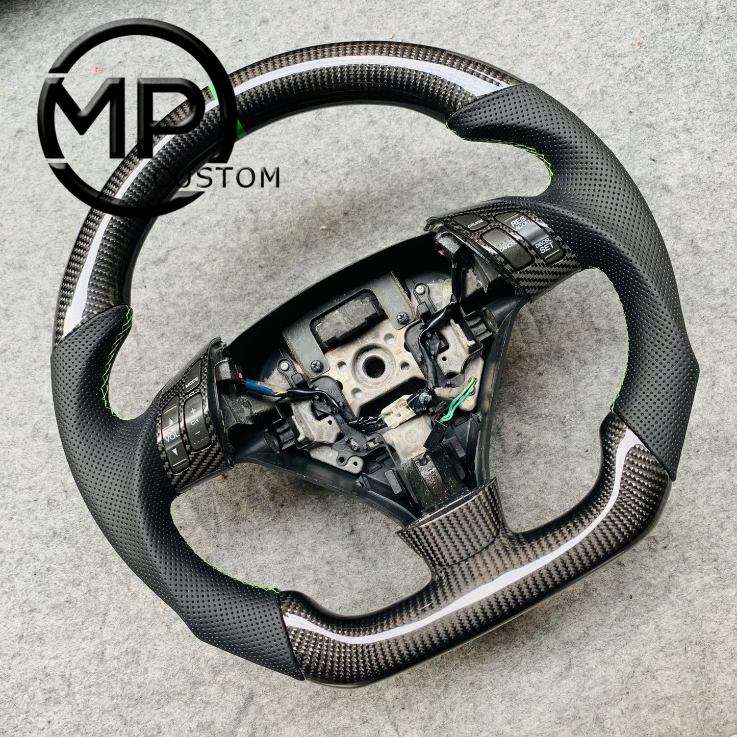 MPCUSTOM Fit For Honda 7th gen&nbsp; Accord Sedan TESTED LX 2003-2007/Inspire/Accord UC1 UC3 CM5 CM6 carbon fiber steering wheel black perforated leather green center line
