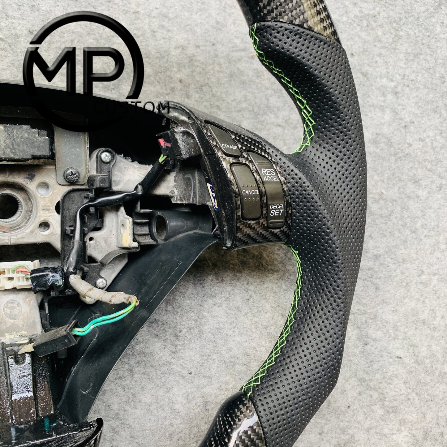 MPCUSTOM Fit For Honda 7th gen&nbsp; Accord Sedan TESTED LX 2003-2007/Inspire/Accord UC1 UC3 CM5 CM6 carbon fiber steering wheel black perforated leather green center line