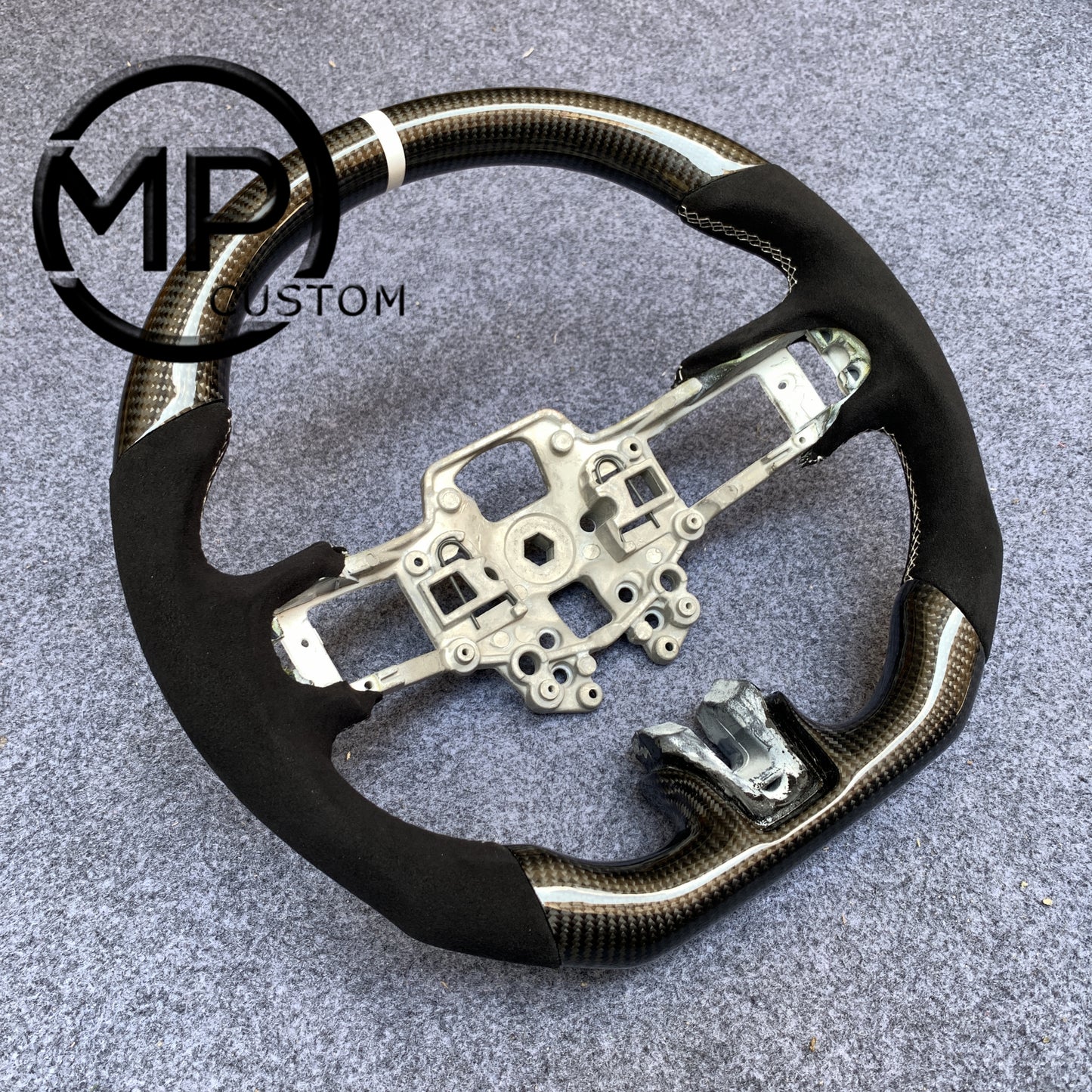 MPCUSTOM Fit For Ford mustang GT 2015-2017 carbon fiber steering wheel black Alcantara red center line