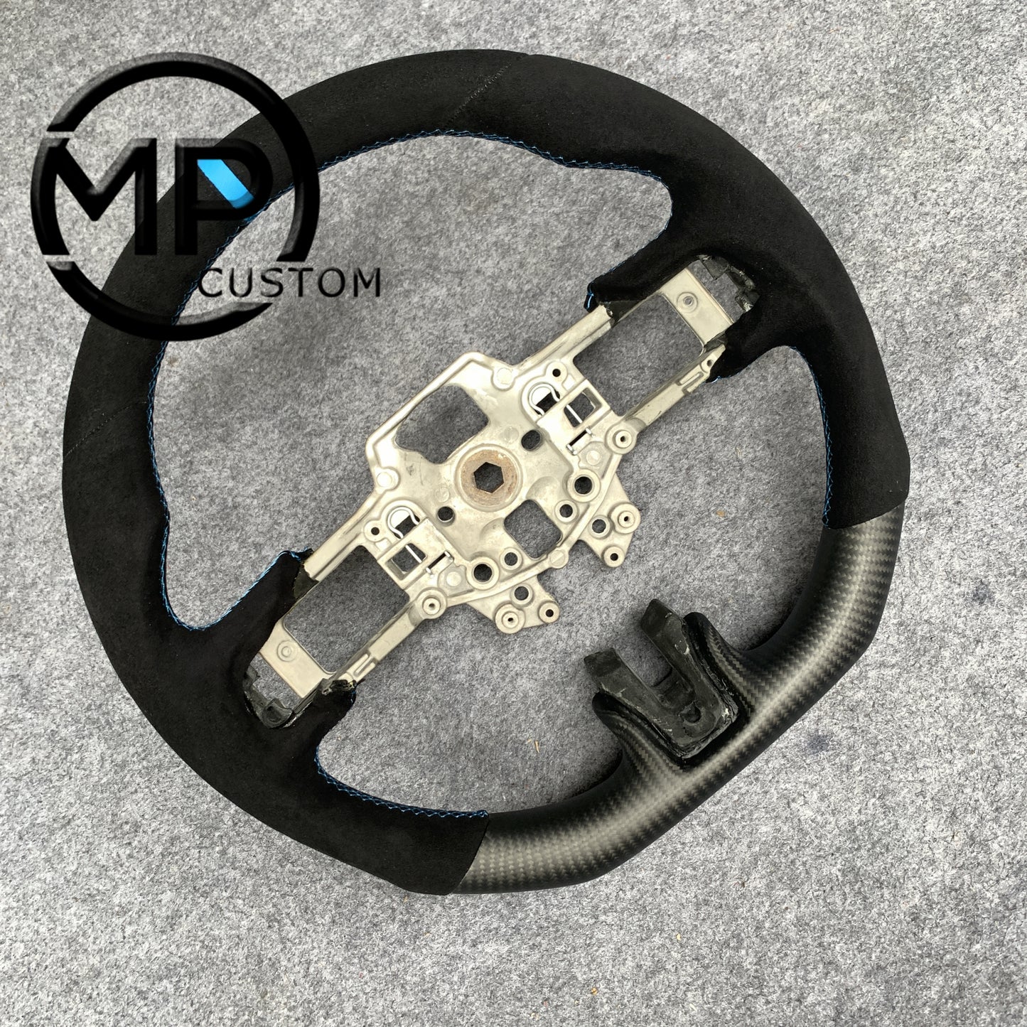 MPCUSTOM Fit For Ford mustang GT 2015-2017 carbon fiber steering wheel black Alcantara blue center line