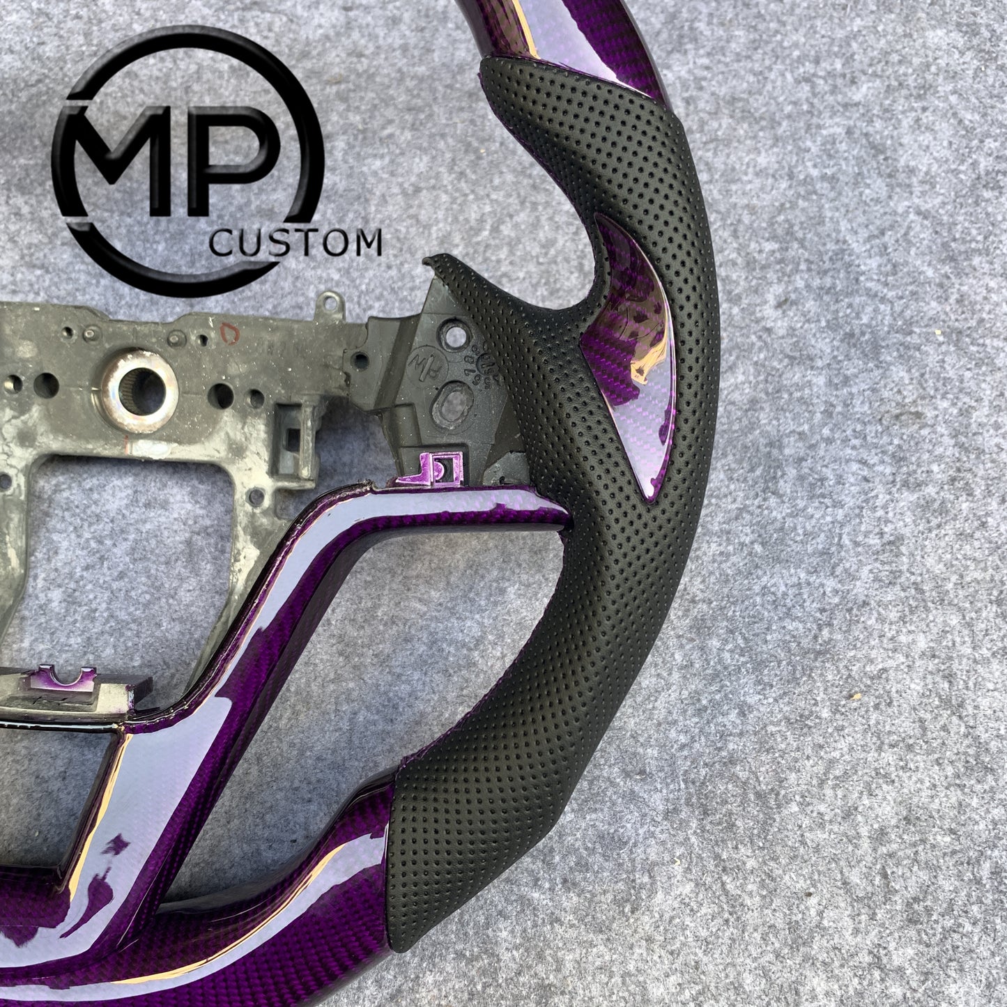 MPCUSTOM Fit For Honda CR-V CRV 2007-2011 purple carbon fiber steering wheel black perforated leather thumb grips