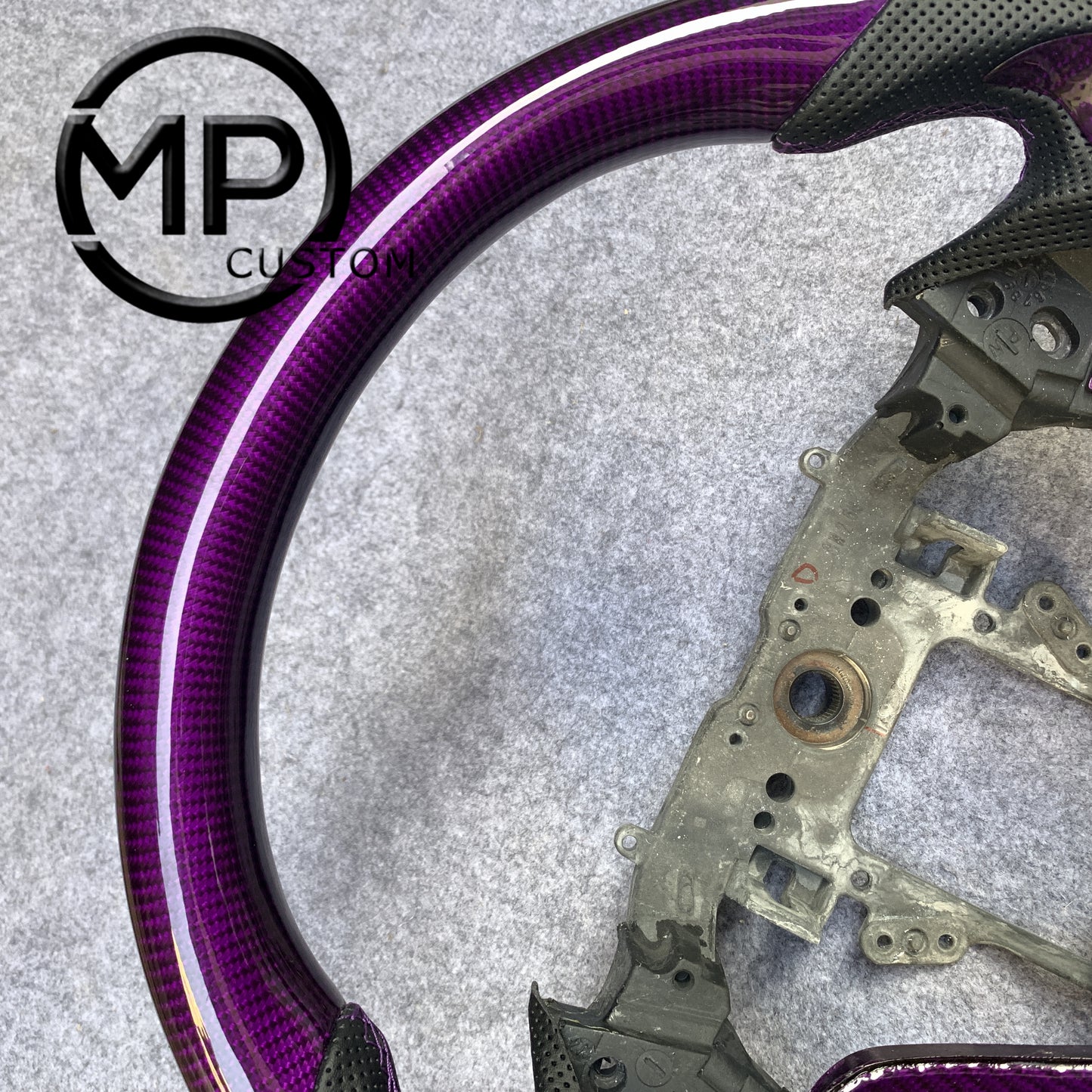 MPCUSTOM Fit For Honda CR-V CRV 2007-2011 purple carbon fiber steering wheel black perforated leather thumb grips