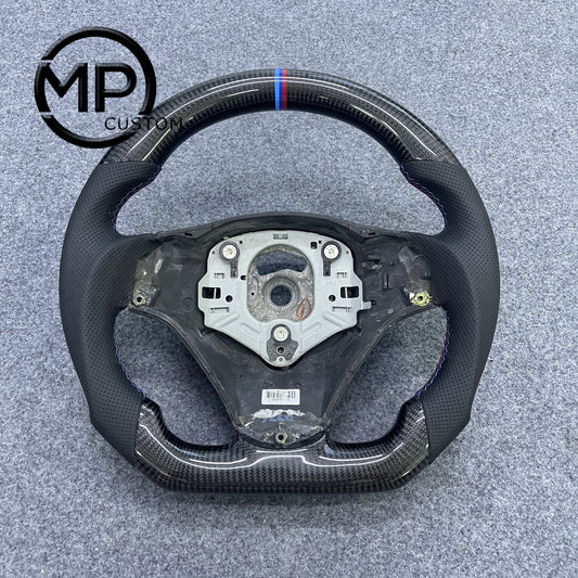 MPCUSTOM Fit For BMW X1 E84/1 Series E81 E82 E87 E88 2008-2013/3 Series E90 E91 E92 E93 2006-2011/M3 E90 E92 E93 2008-2013 carbon fiber steering wheel black perforated leather white center line