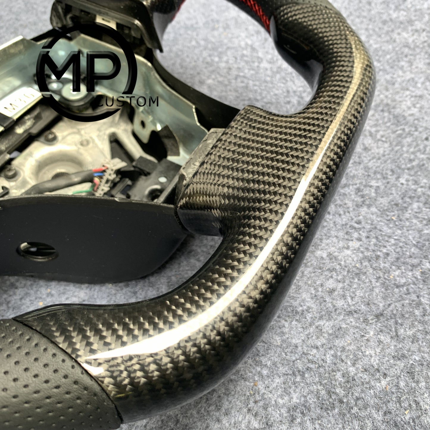 MPCUSTOM Fit For 2003-2006 INFINITI G35 carbon fiber steering wheel black perforated leather red center line