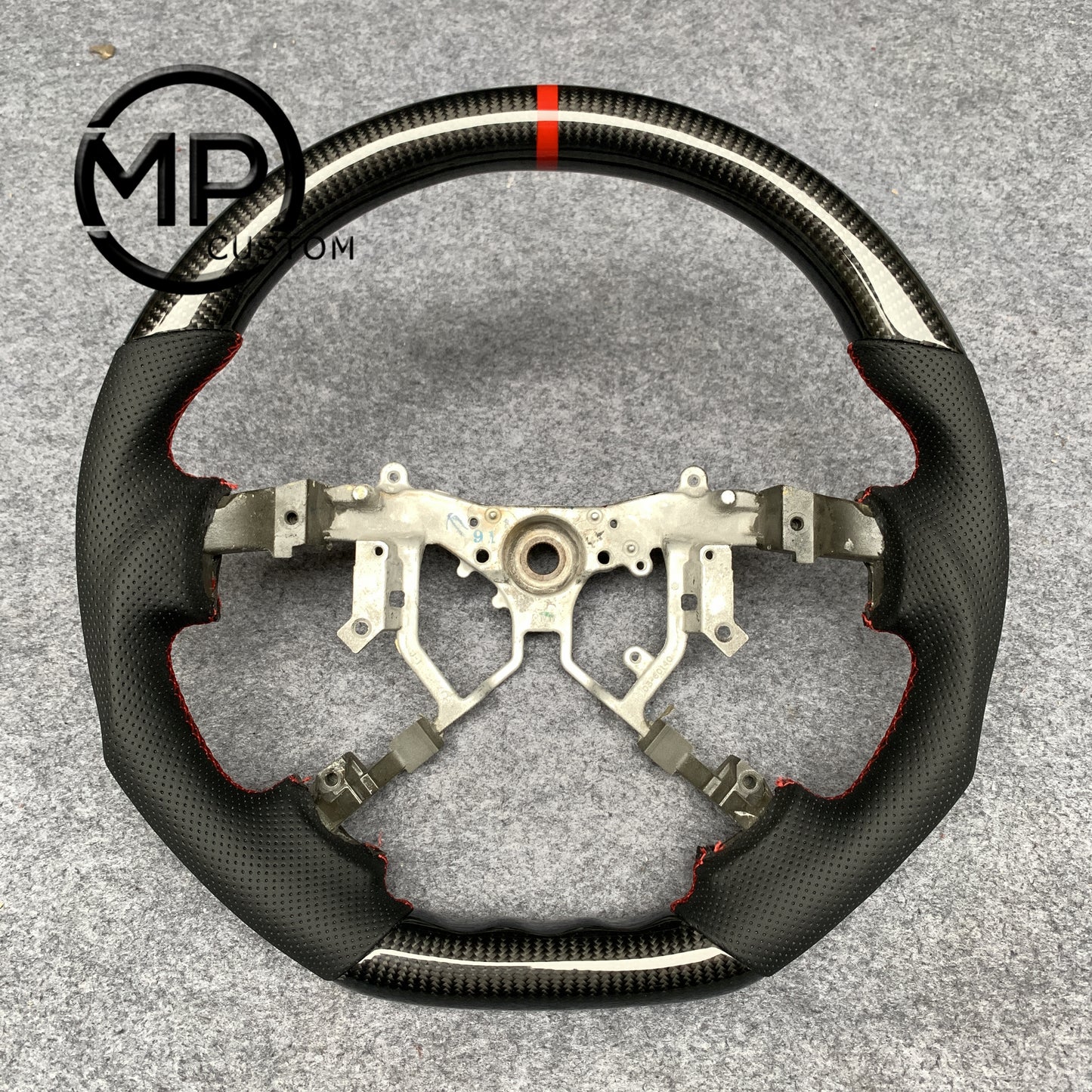MPCUSTOM Fit For Tundra 2007-2013/Land Cruiser 2008-2012/Sequoia 2008-2013/HiAce 2014-2018 carbon fiber steering wheel black perforated leather red center line