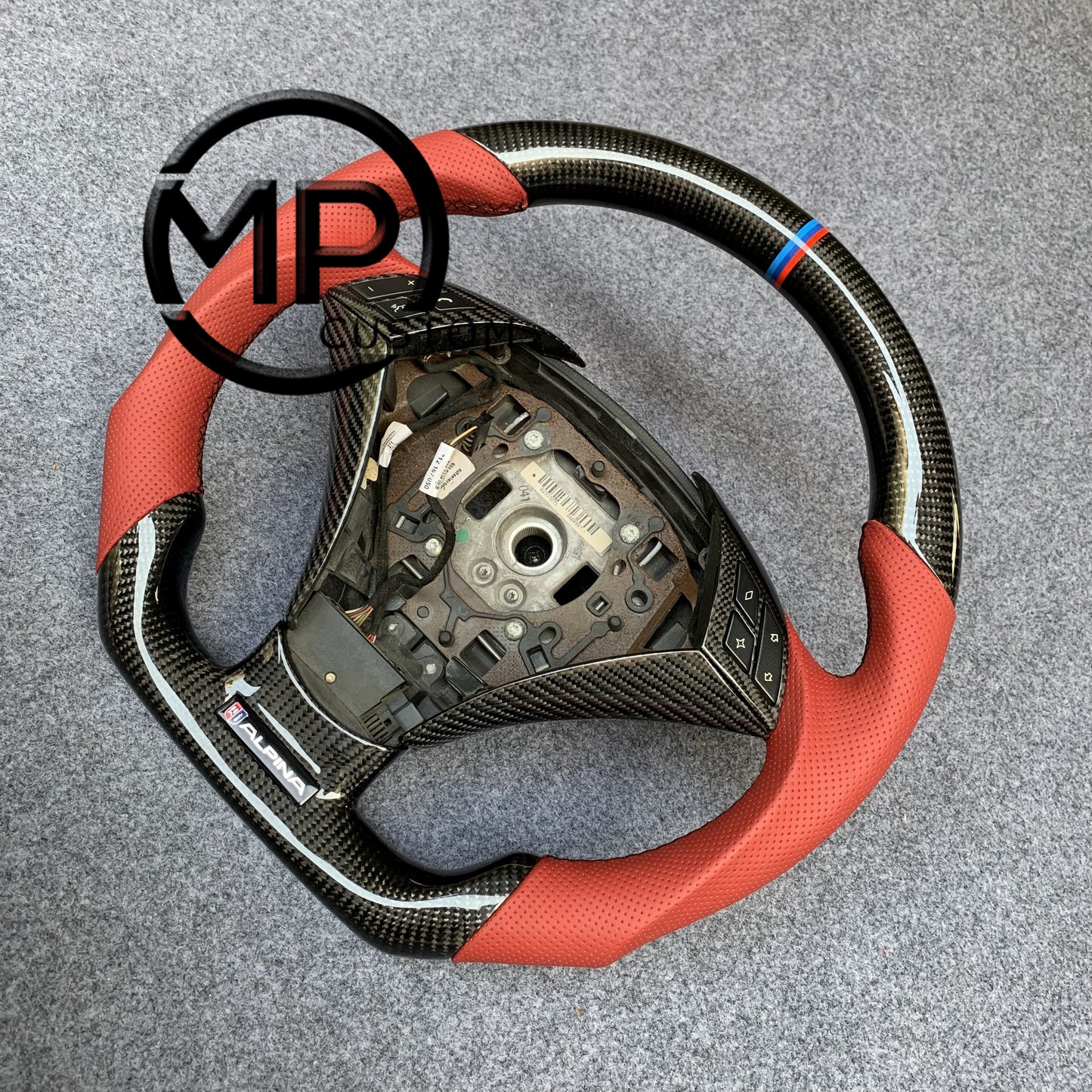 MPCUSTOM Fit For 2004 BMW E60 530i/E60  carbon fiber steering wheel red perforated leather BMW three-color center line