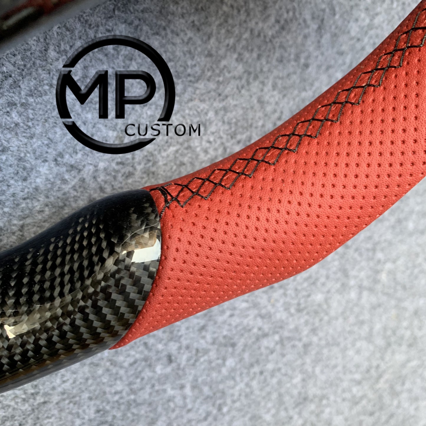 MPCUSTOM Fit For 2004 BMW E60 530i/E60  carbon fiber steering wheel red perforated leather BMW three-color center line