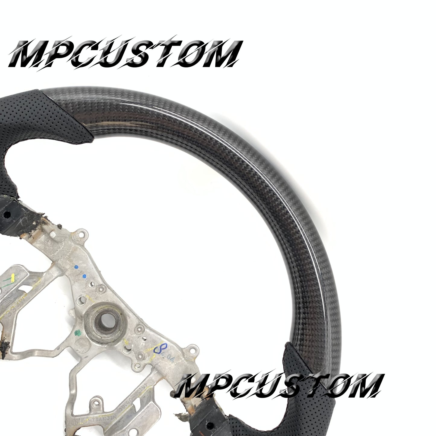 Mpcustom for Toyota Highlander 2007-2011 carbon fiber steering wheel perforated leather