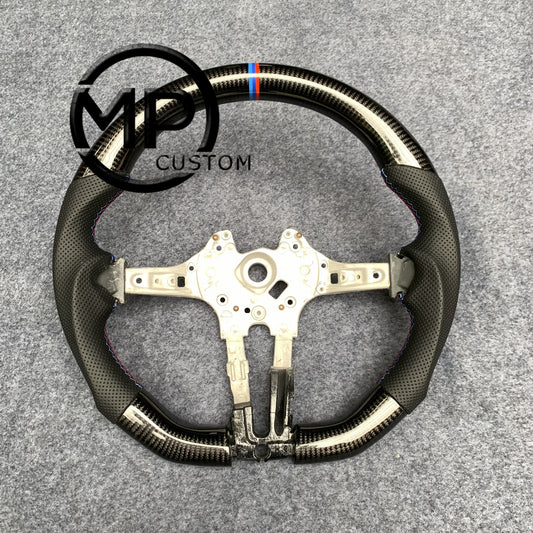 MPCUSTOM Fit For BMW BMW M2 F87 M3 F80 M4 F82 F83 M5 F10 M6 F06 F12 F13 X5 M F85 X6 M F86 carbon fiber steering wheel black perforated leather BMW three-color center line