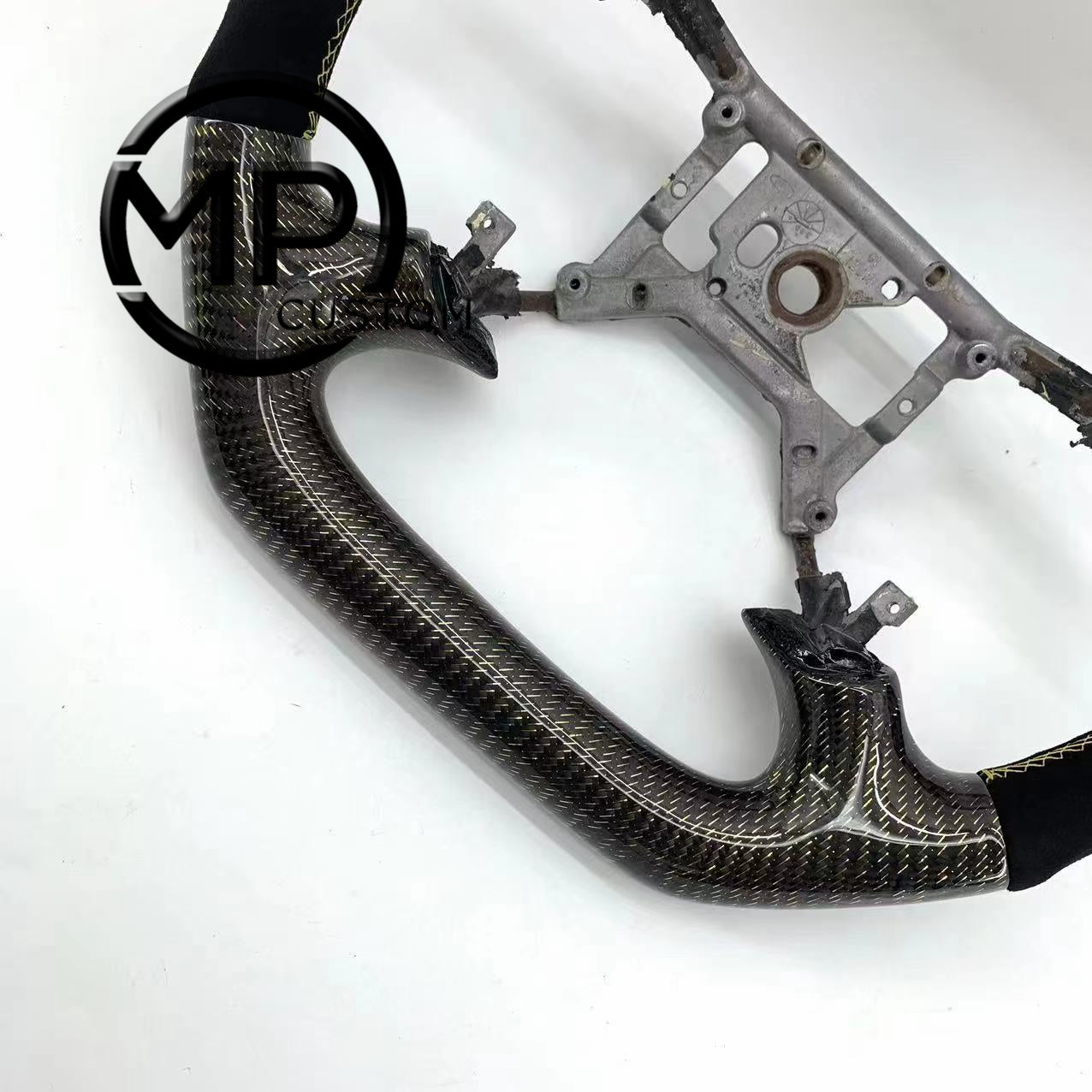 MPCUSTOM Fit For Ford mustang GT 1999-2004 gloss golden wire carbon fiber steering wheel black Alcantara yellow line