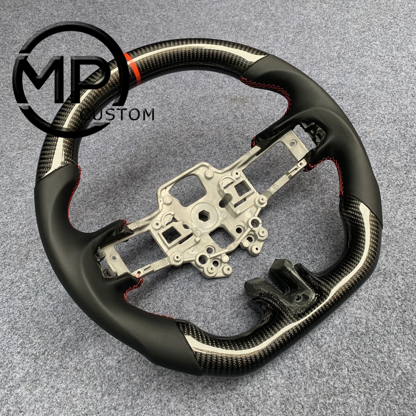MPCUSTOM Fit For Ford mustang SHELBY GT350R 2018-2023 EcoBoost/GENUINE2018-2021 carbon fiber steering wheel black smooth leather red center line