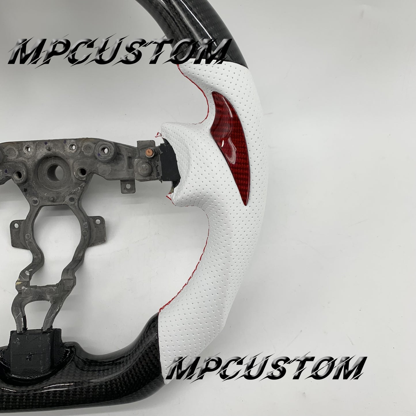 Mpcustom for Nissan 370z Juke z34 carbon fiber steering wheel white perforated leather