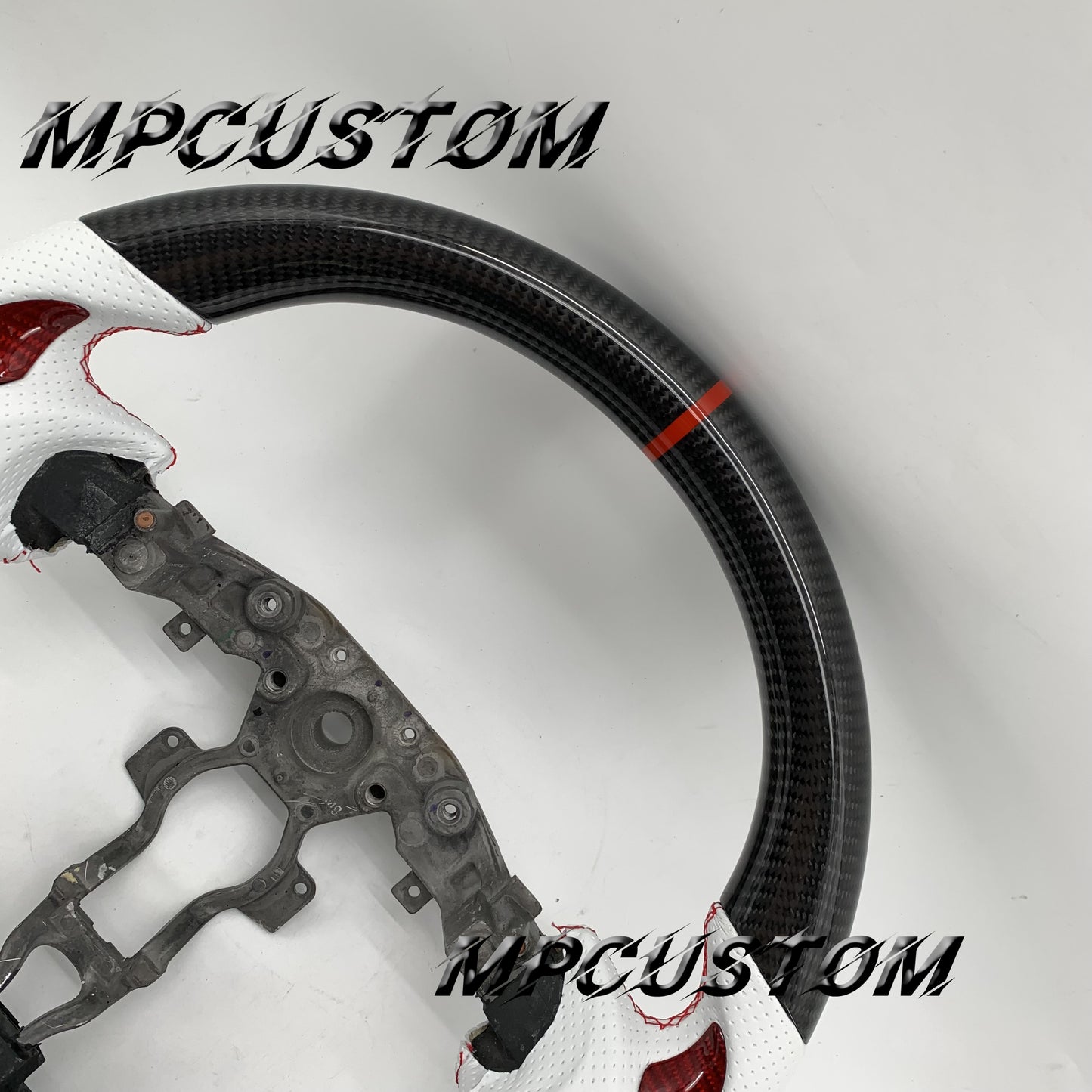 Mpcustom for Nissan 370z Juke z34 carbon fiber steering wheel white perforated leather