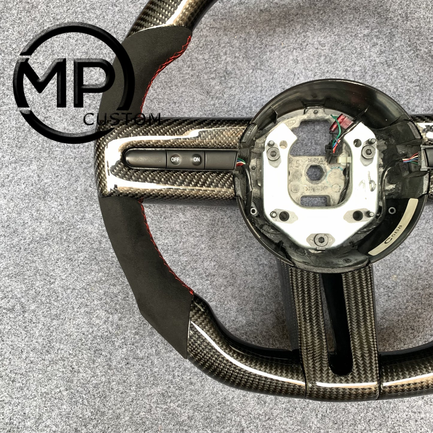 MPCUSTOM Fit For Ford mustang 2005-2009 carbon fiber steering wheel black Alcantara purple center line