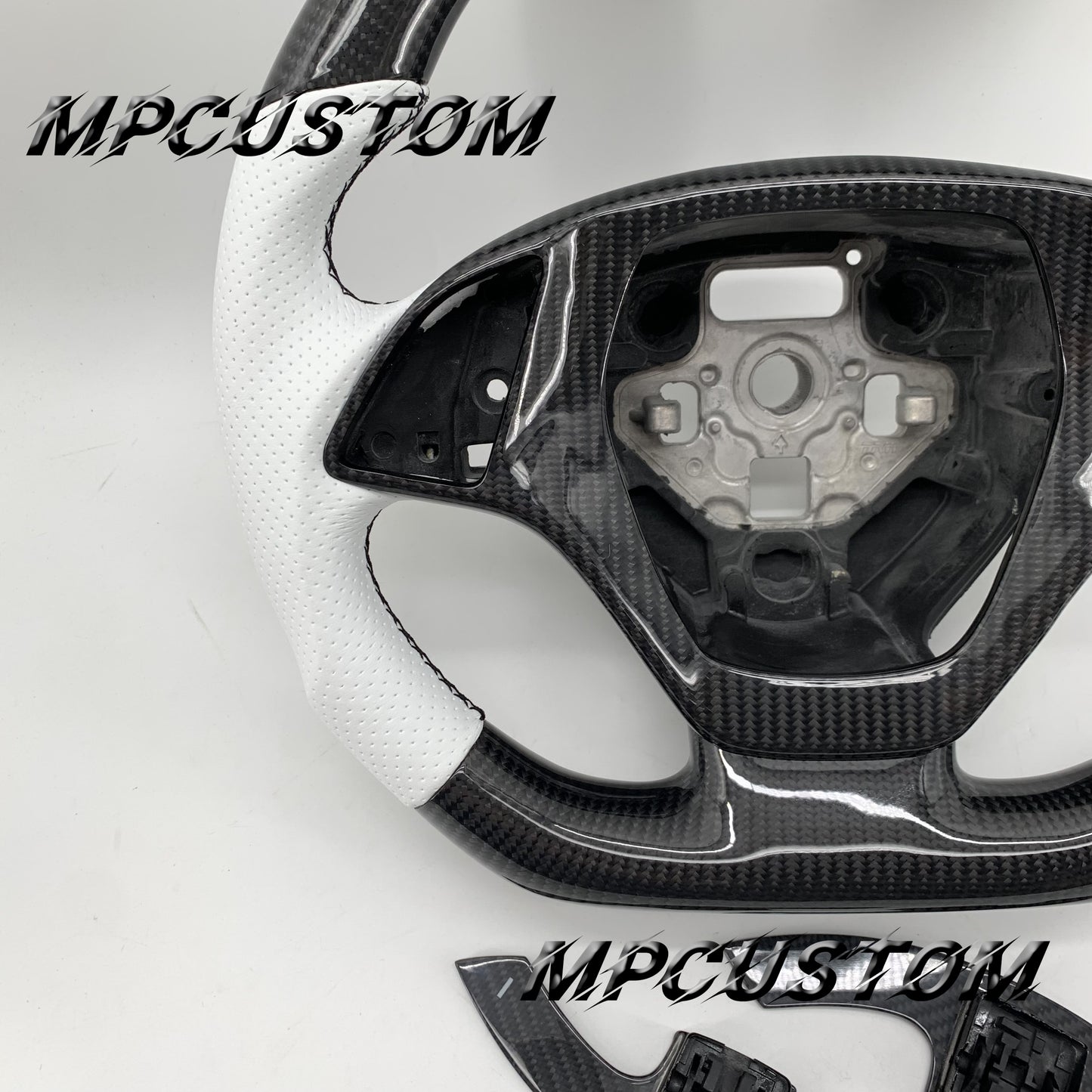 Mpcustom for Chevrolet Corvette C8 2020+ carbon fiber steering wheel round top and white perforated leather