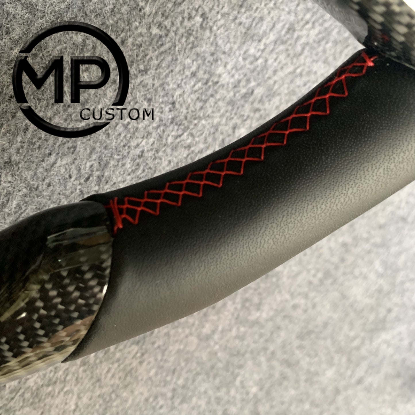 MPCUSTOM Fit For Ford mustang 2005-2009 carbon fiber steering wheel black smooth leather red center line