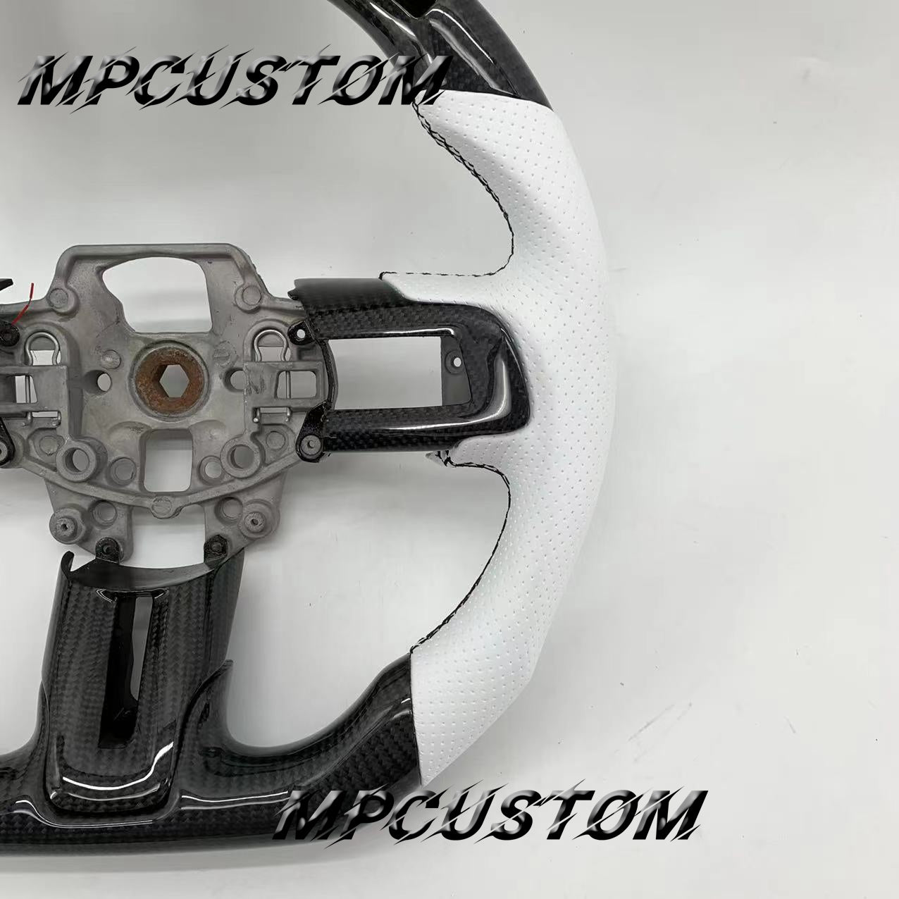 Mpcustom for Ford Mustang 2015-2017 carbon fiber steering wheel gloss and white perforated leather