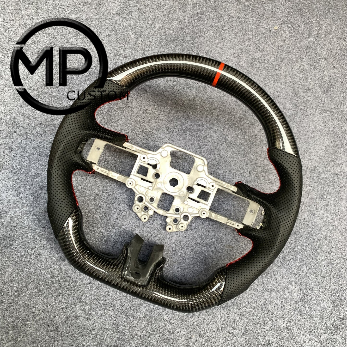 MPCUSTOM Fit For Ford mustang SHELBY GT350R 2018-2023 EcoBoost/GENUINE2018-2021 carbon fiber steering wheel black perforated leather red center line