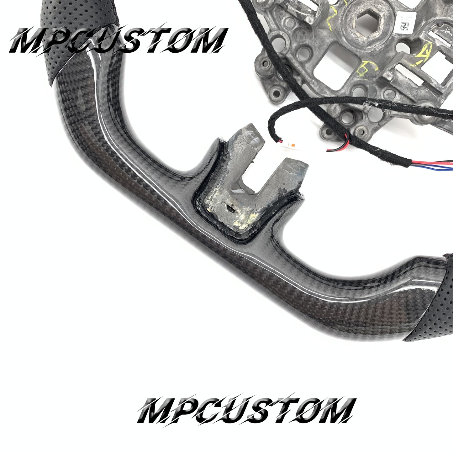 Mpcustom for Ford Mustang 2018-2022 carbon fiber steering wheel gloss and perforated leather