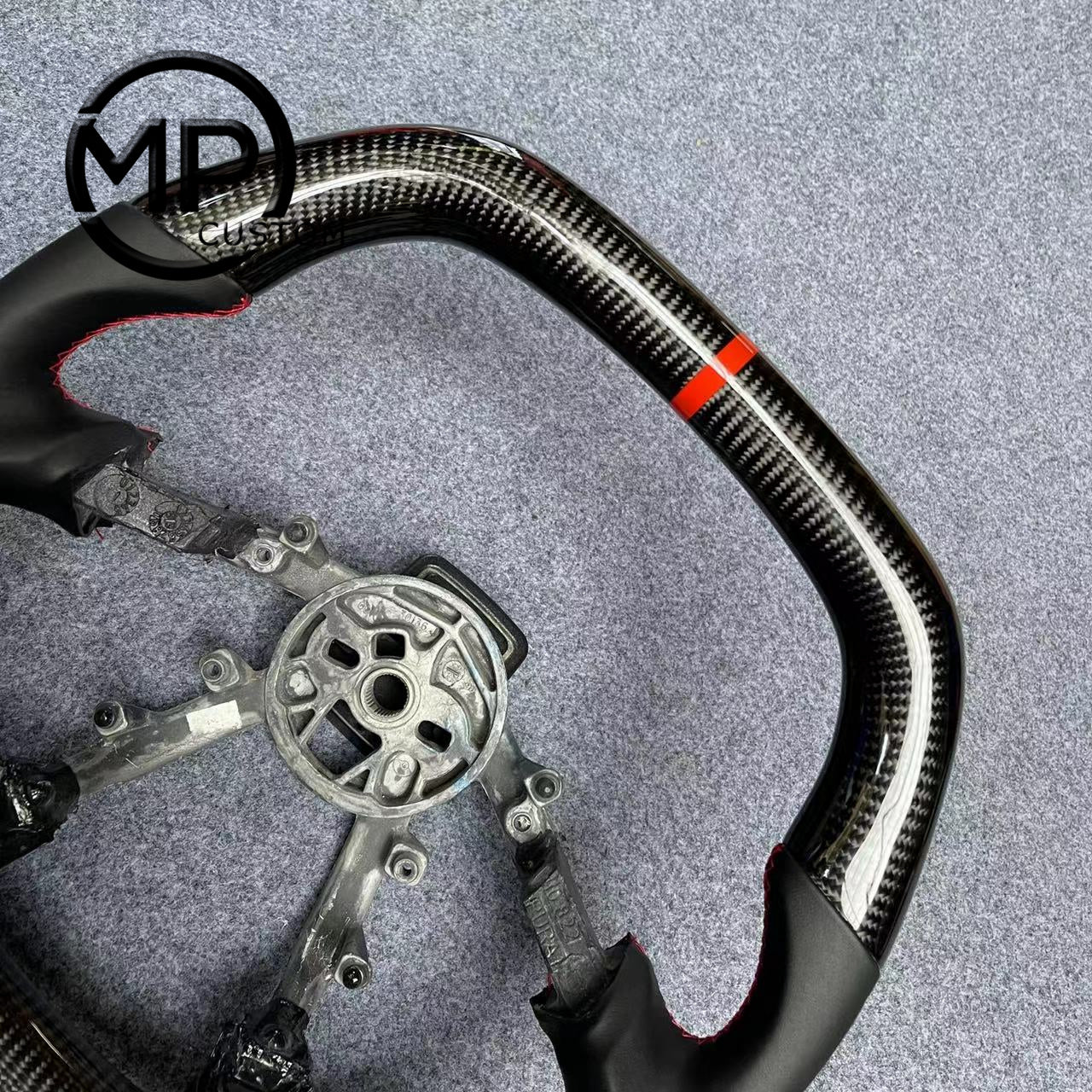 MPCUSTOM Fit For  Chevrolet Corvette C5 carbon fiber steering wheel black smooth leather red center line