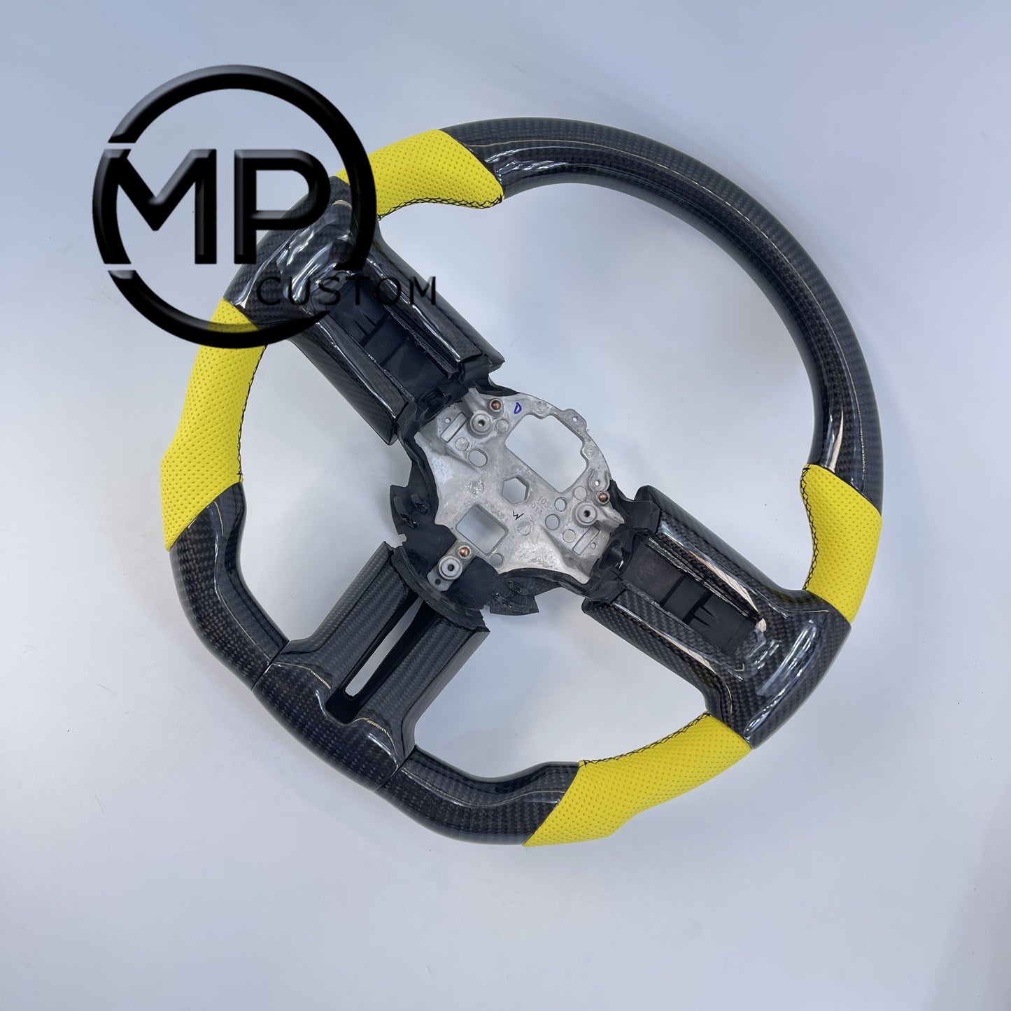 MPCUSTOM Fit For Ford mustang 2010-2014 gt GT500 shelby gloss carbon fiber steering wheel yellow perforated leather