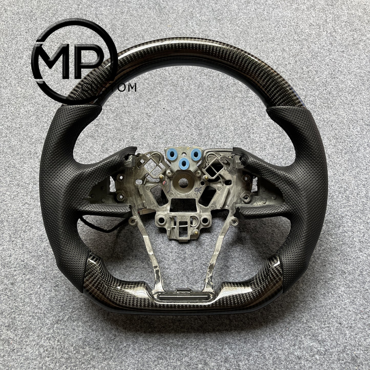 MPCUSTOM Fit For NISSAN MAXIMA carbon fiber steering wheel black perforated leather